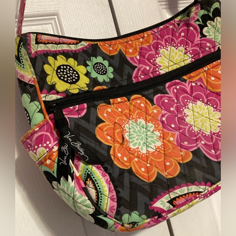 Vera Bradley Ziggy Zinnias shoulder bag adjustable strap flowers pockets purse